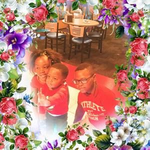 Meet your Posher, Kyria